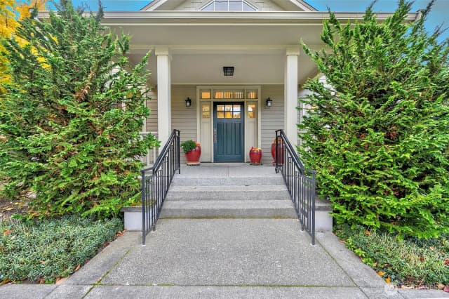 Property photo for 1611 9th Avenue N, Edmonds photo 5