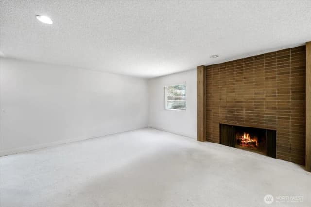 Property photo for 12316 Rebecca Drive Sw, Lakewood photo 5