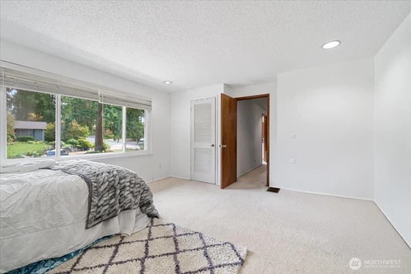 Property photo for 12316 Rebecca Drive Sw, Lakewood photo 18