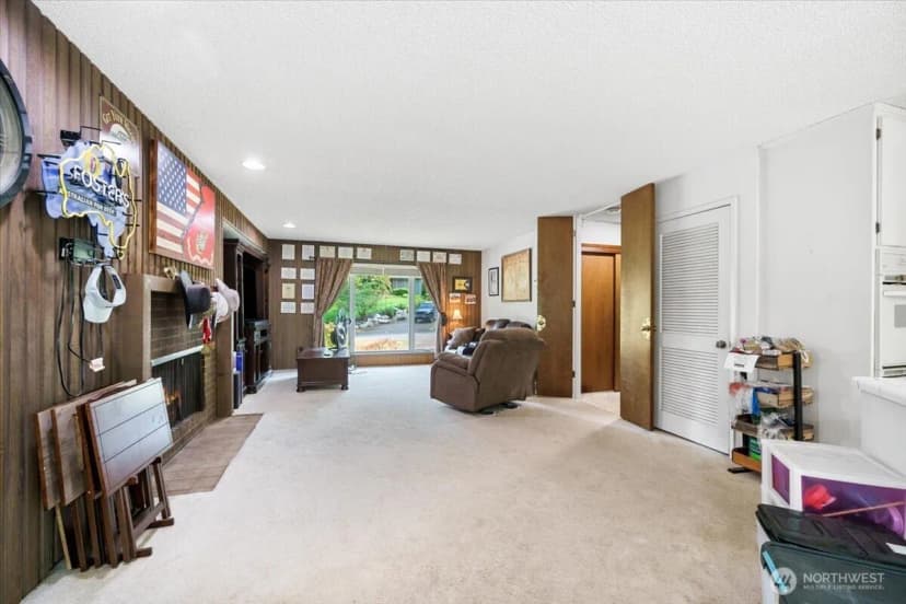 Property photo for 12316 Rebecca Drive Sw, Lakewood photo 16