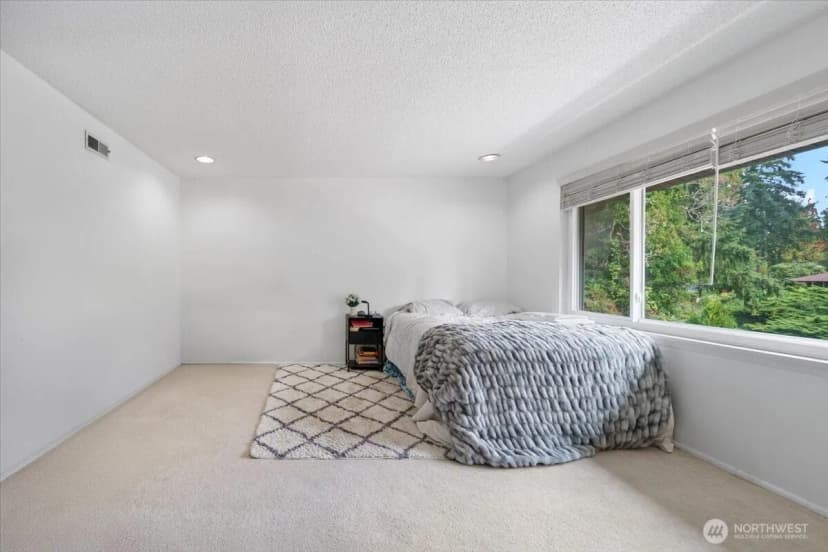 Property photo for 12316 Rebecca Drive Sw, Lakewood photo 17