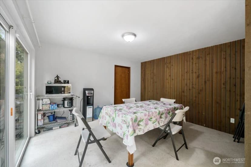 Property photo for 12316 Rebecca Drive Sw, Lakewood photo 8
