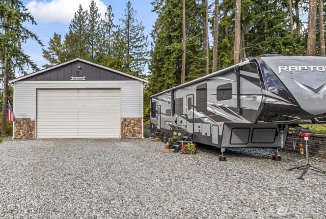 Property photo for 805 293rd Street E, Roy photo 3