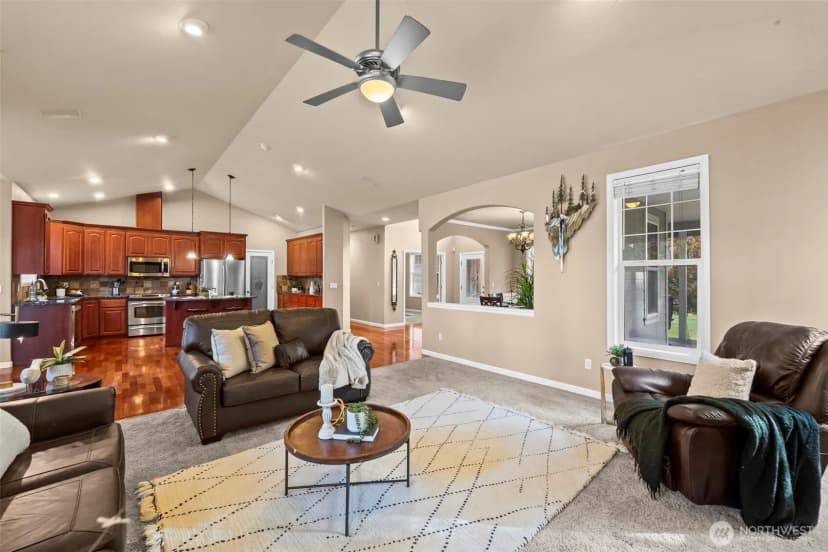 Property photo for 805 293rd Street E, Roy photo 12