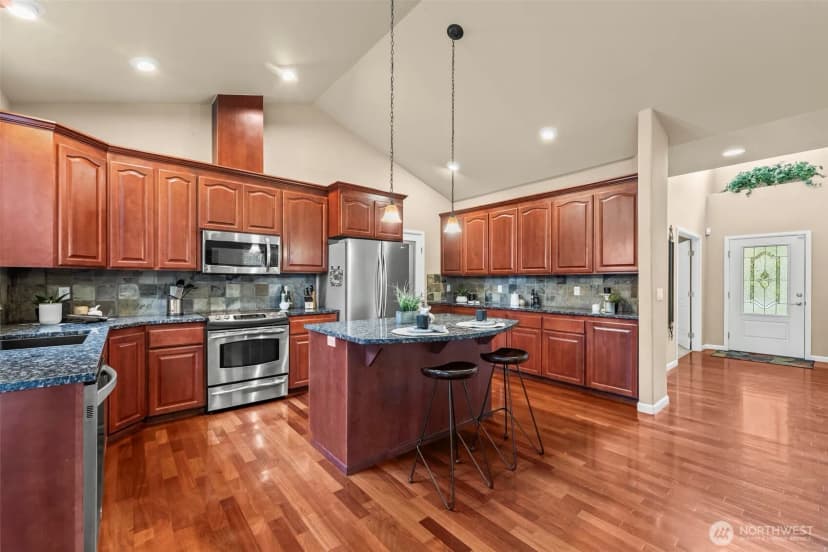 Property photo for 805 293rd Street E, Roy photo 13
