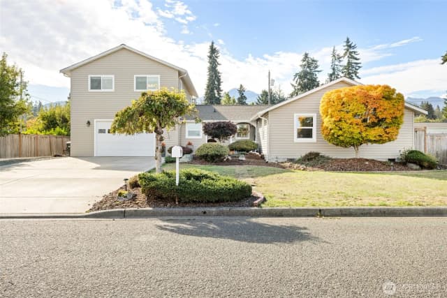 Property photo for 120 Forest Avenue, Port Angeles photo 2