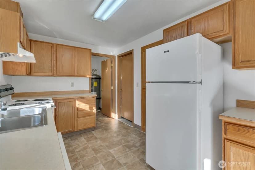 Property photo for 17216 13th Avenue E, Spanaway photo 10