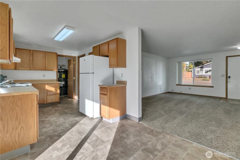 Property photo for 17216 13th Avenue E, Spanaway photo 6