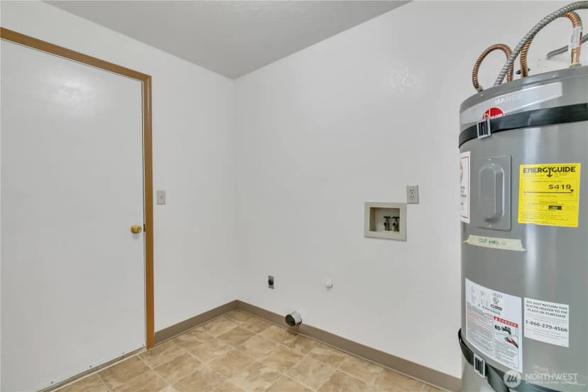 Property photo for 17216 13th Avenue E, Spanaway photo 18
