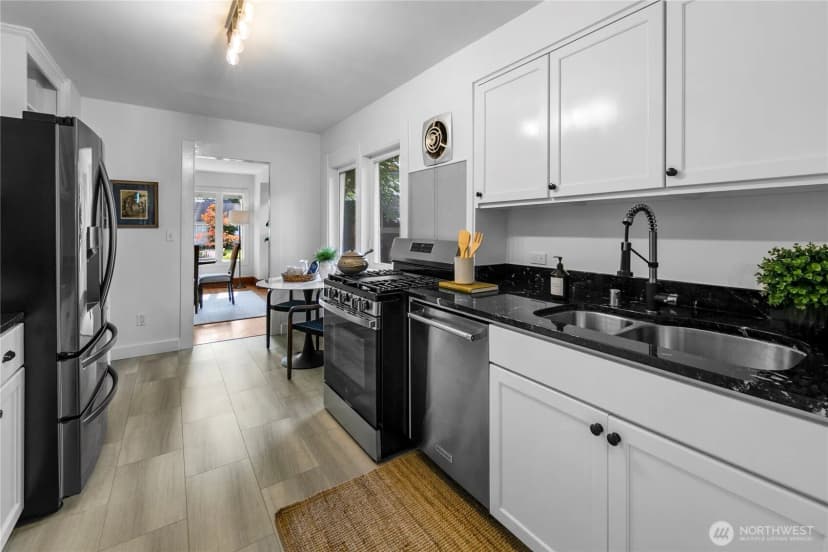 Property photo for 3314 W Armour Street, Seattle photo 12