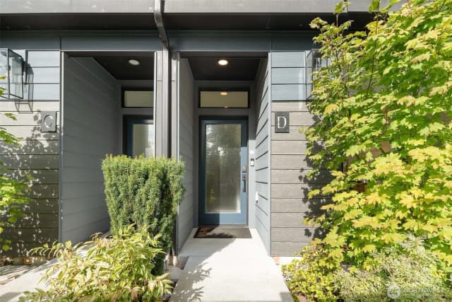 Property photo for 23003 58th Avenue W #d, Mountlake Terrace photo 2