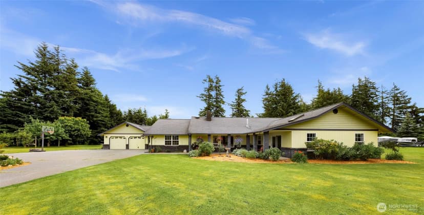Property photo for 599 Loomis Trail Road, Lynden photo 2