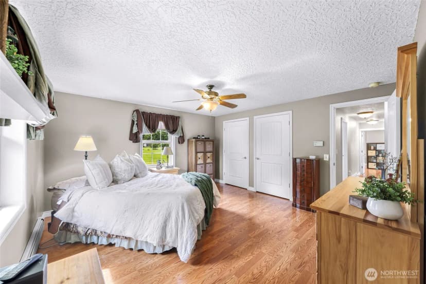Property photo for 599 Loomis Trail Road, Lynden photo 19