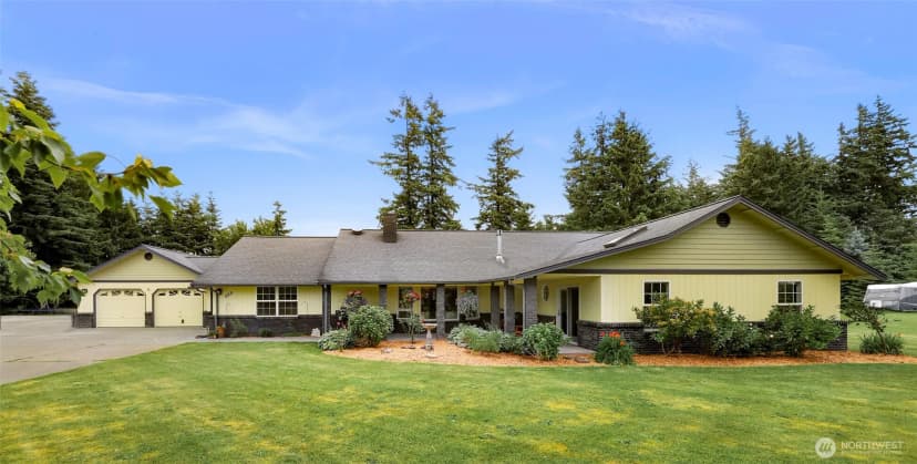 Property photo for 599 Loomis Trail Road, Lynden photo 3
