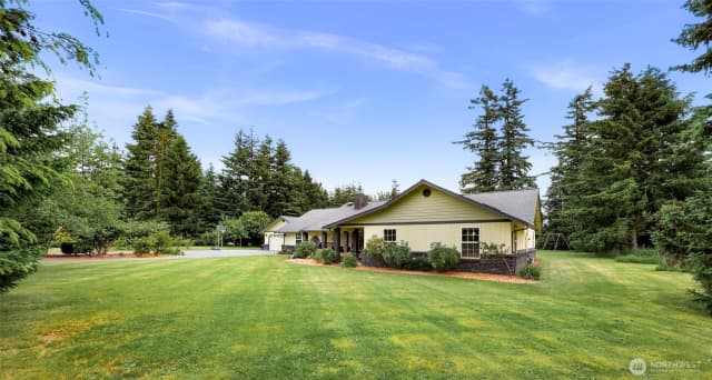 Property photo for 599 Loomis Trail Road, Lynden photo 4