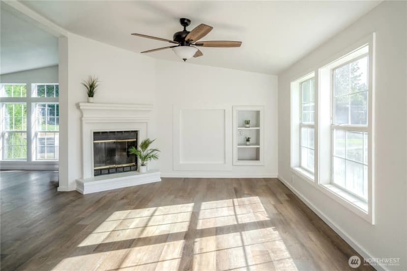Property photo for 22603 112th Avenue Se, Kent photo 5