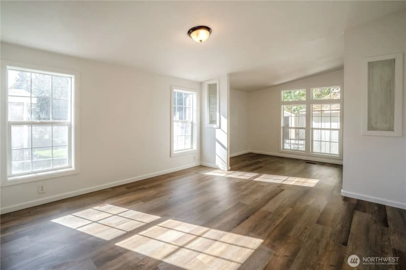 Property photo for 22603 112th Avenue Se, Kent photo 12