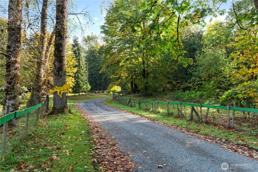 Property photo for 0 8xxx State Route 92, Granite Falls photo 4