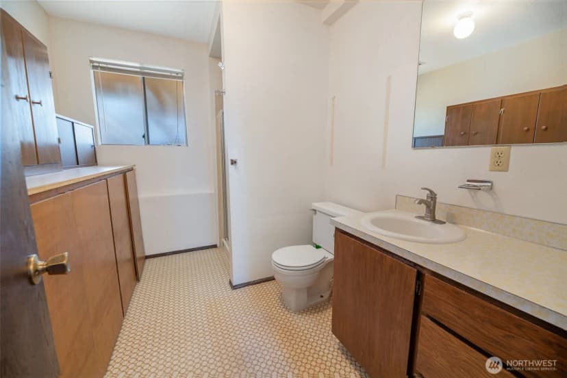Property photo for 817 S 28th Court, Renton photo 29