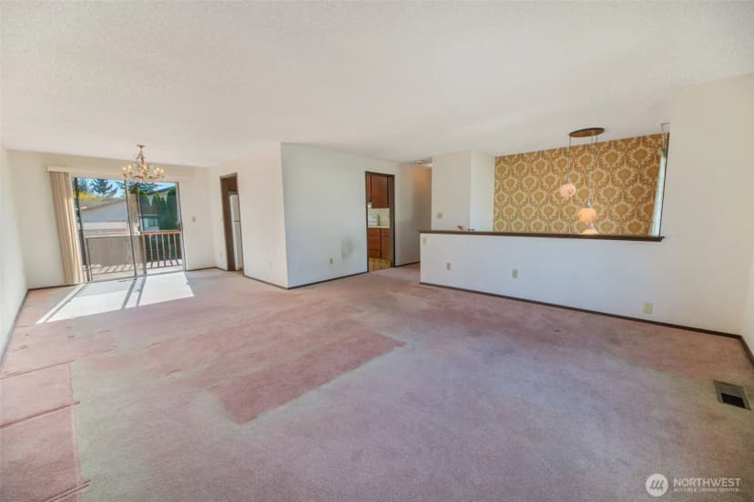 Property photo for 817 S 28th Court, Renton photo 6