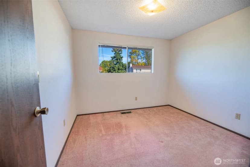 Property photo for 817 S 28th Court, Renton photo 19