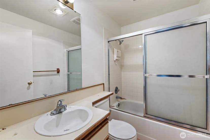 Property photo for 10102 Ne 135th Lane #unit 8, Kirkland photo 18
