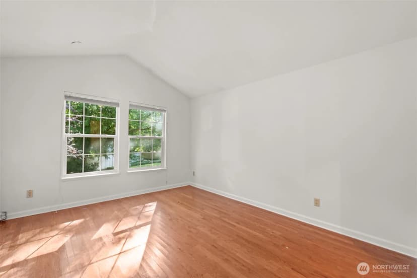 Property photo for 10102 Ne 135th Lane #unit 8, Kirkland photo 12