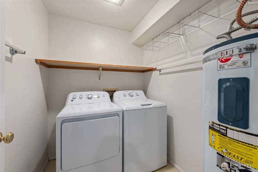 Property photo for 10102 Ne 135th Lane #unit 8, Kirkland photo 19