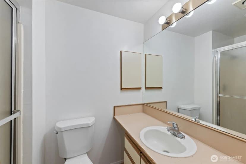 Property photo for 10102 Ne 135th Lane #unit 8, Kirkland photo 15