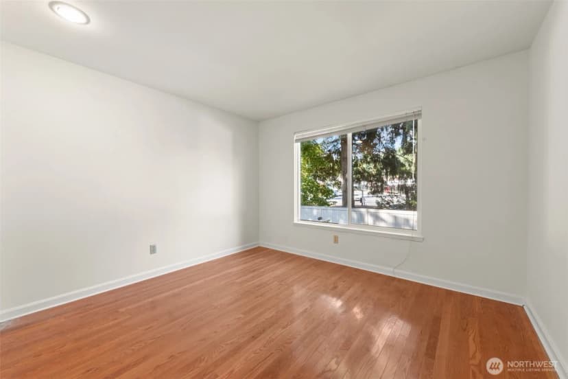 Property photo for 10102 Ne 135th Lane #unit 8, Kirkland photo 17