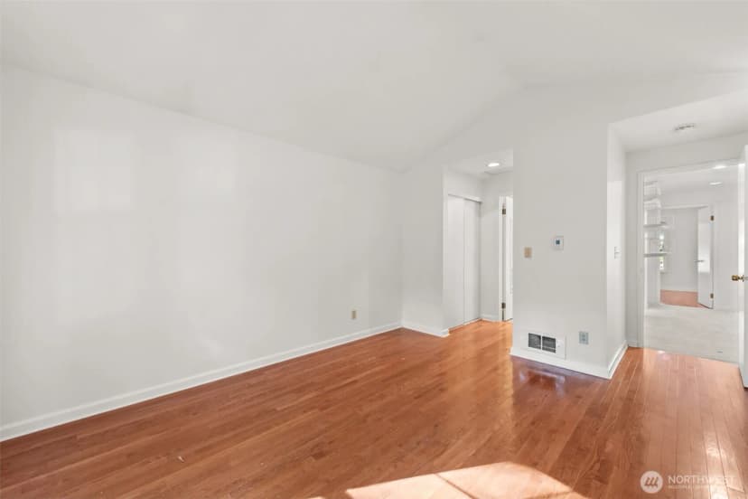 Property photo for 10102 Ne 135th Lane #unit 8, Kirkland photo 13