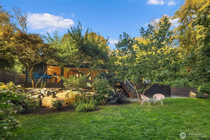 Property photo for 4505 W Raye Street, Seattle