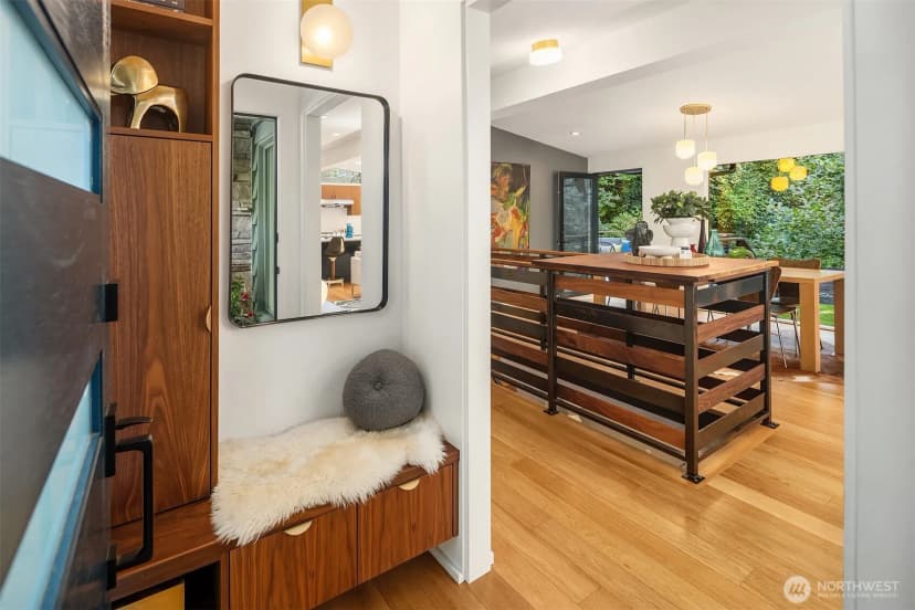 Property photo for 4505 W Raye Street, Seattle photo 4