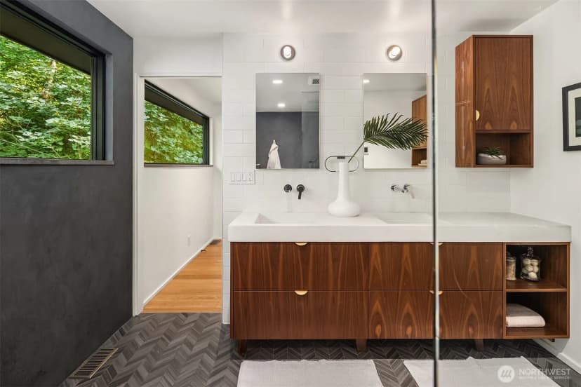 Property photo for 4505 W Raye Street, Seattle photo 17