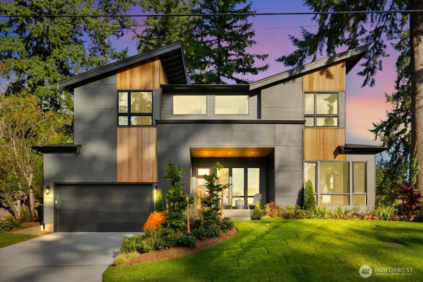 Property photo for 1004 166th Place Ne, Bellevue