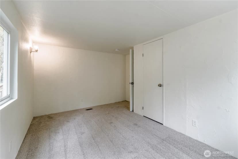 Property photo for 23122 104th Avenue Se, Woodinville photo 33
