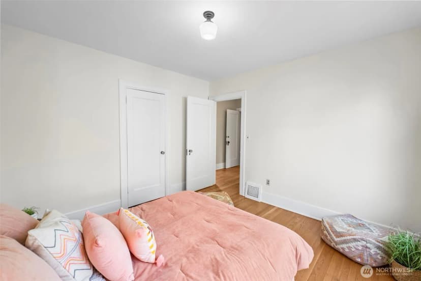 Property photo for 819 Ne 59th Street, Seattle photo 15