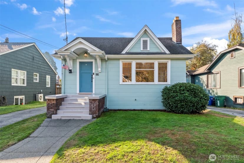 Property photo for 819 Ne 59th Street, Seattle