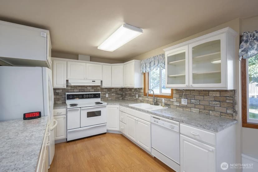 Property photo for 221 K Street Sw, Quincy photo 16