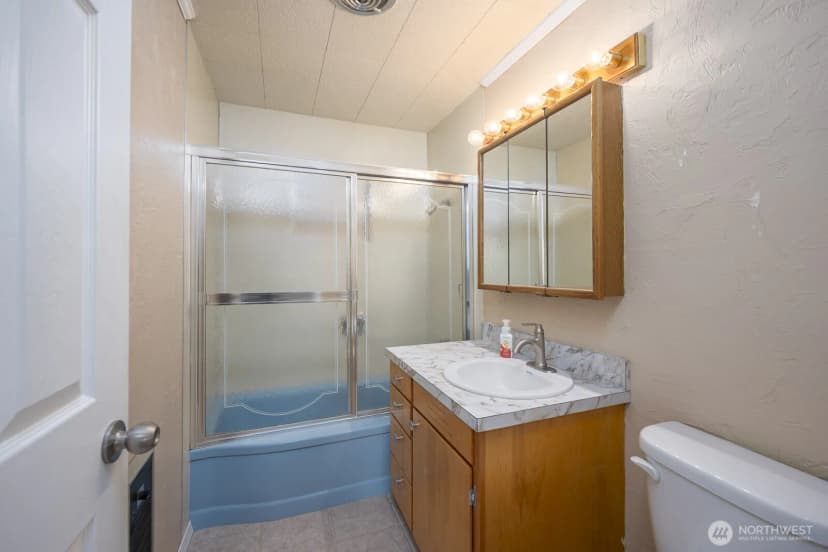 Property photo for 221 K Street Sw, Quincy photo 27
