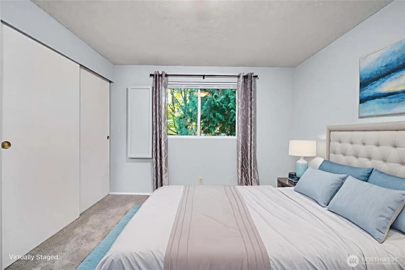 Property photo for 6529 Arrowhead Drive Ne, Kenmore photo 22