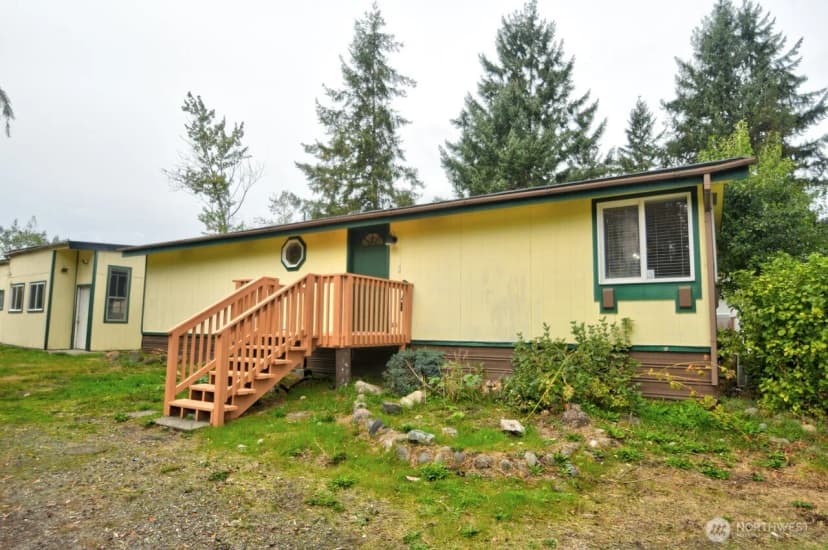 Property photo for 8413 Pepperidge Lane Se, Yelm photo 2