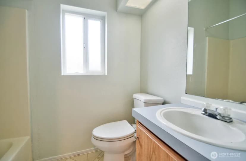 Property photo for 8413 Pepperidge Lane Se, Yelm photo 18