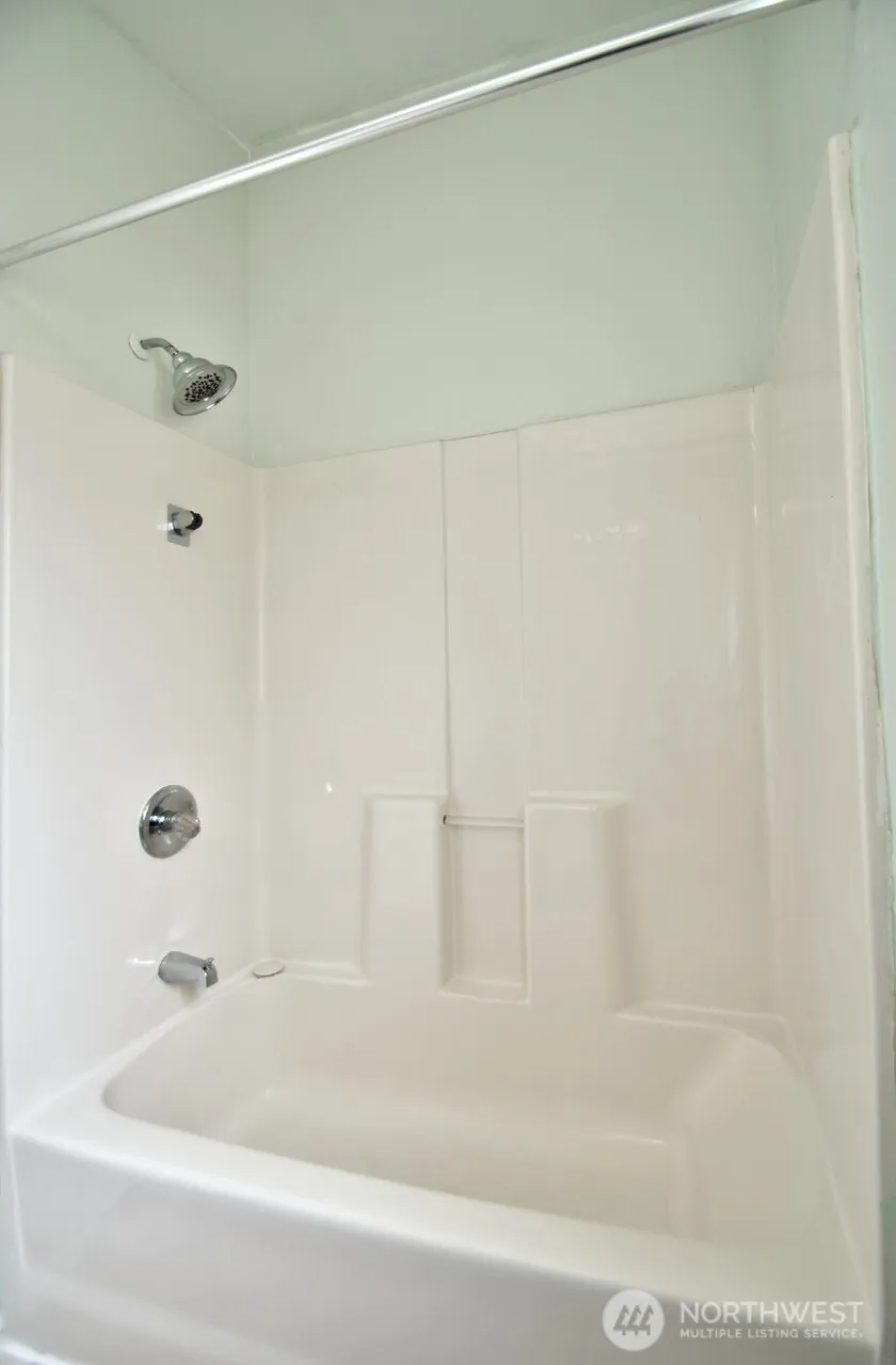 Property photo for 8413 Pepperidge Lane Se, Yelm photo 15