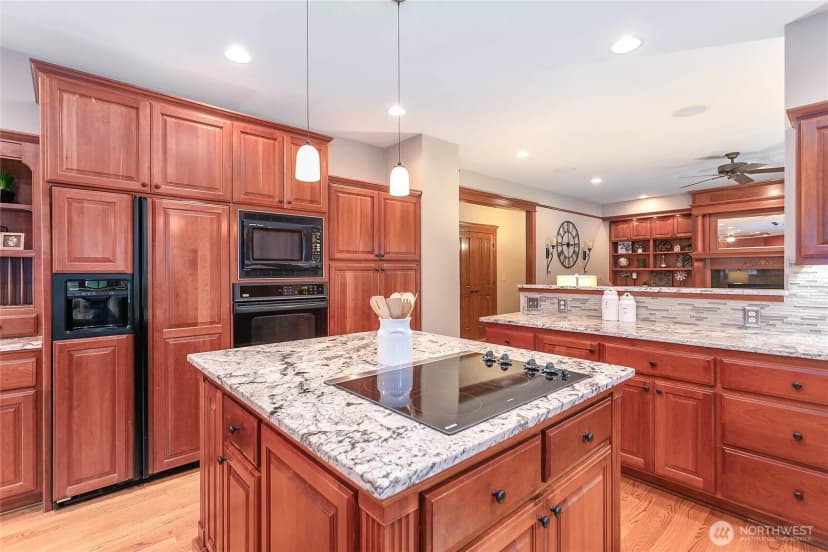 Property photo for 765 Van Dyk Road, Lynden photo 12