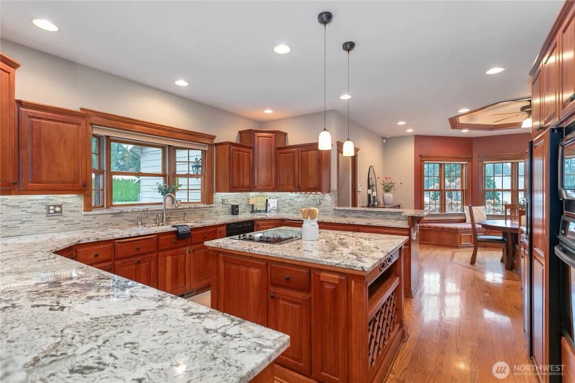 Property photo for 765 Van Dyk Road, Lynden photo 9