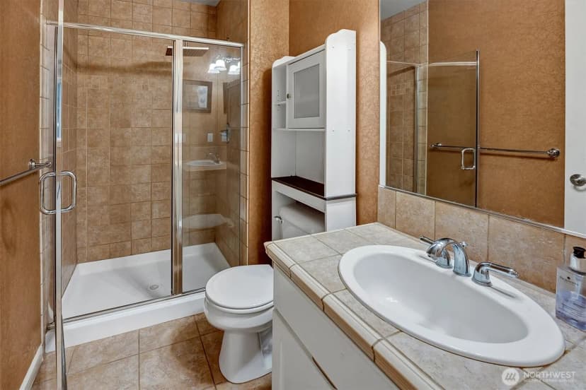 Property photo for 23815 Ne 61st Street, Redmond photo 18
