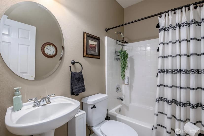 Property photo for 8202 N 9th Street, Tacoma photo 17