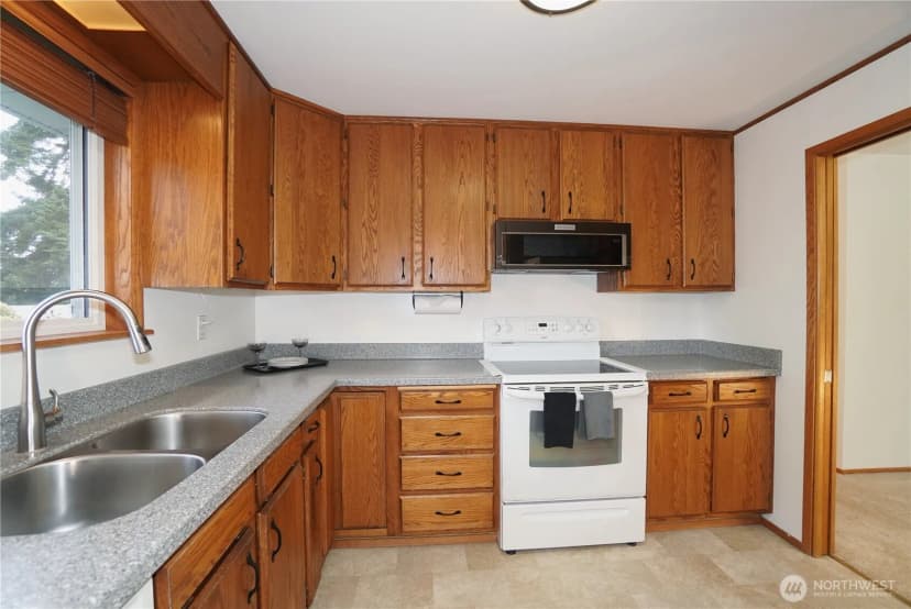 Property photo for 4429 S 176th Street, Sea Tac photo 11