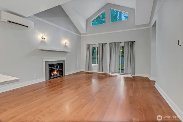 Property photo for 8409 Wildwood Avenue Sw, Lakewood photo 5
